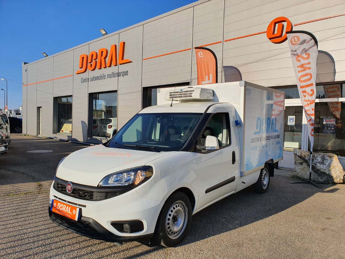 Véhicule catégorie 3F - Fourgonnette frigo 3m3 photo véhicule catégorie Fourgonnette frigo 3m3